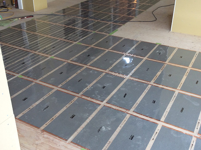 ひなたごこち 電気式床暖房